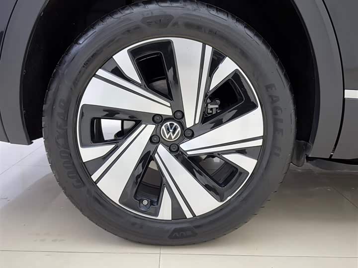 Фото 21 - Volkswagen Teramont Pro