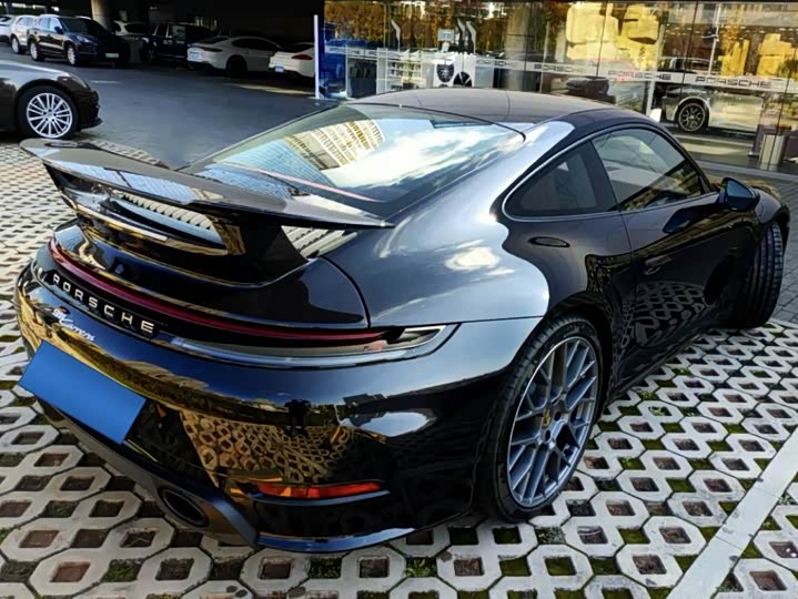 Фото 3 - Porsche 911