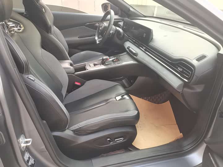 Фото 7 - GAC Trumpchi Empow R