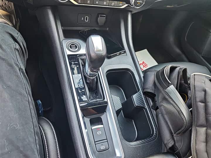 Фото 14 - Nissan Sylphy