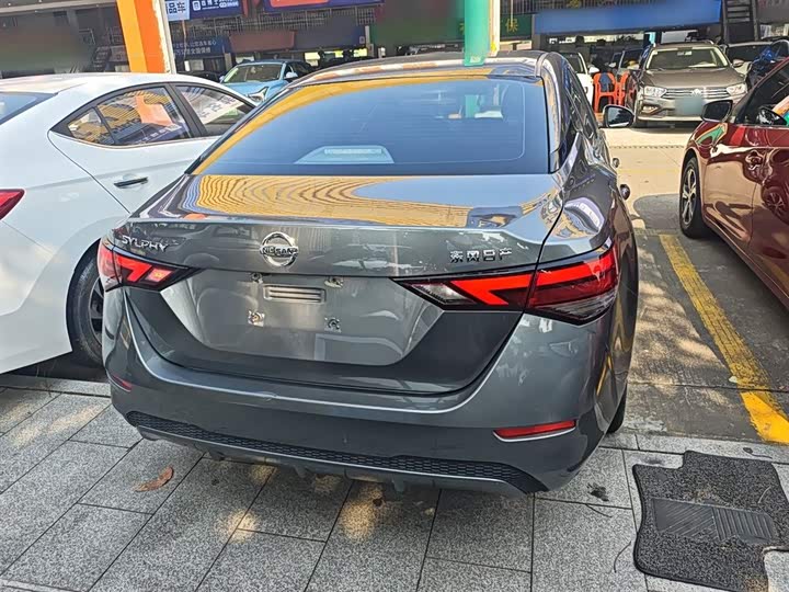 Фото 6 - Nissan Sylphy