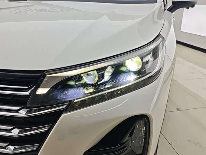 Фото 5 - GAC Trumpchi GS4