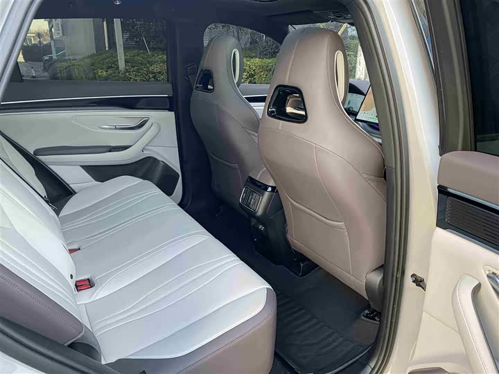 Фото 12 - BYD Song Plus Hybrid/EV