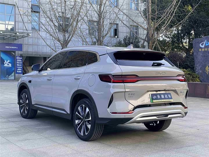 Фото 16 - BYD Song Plus Hybrid/EV