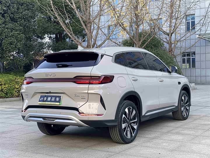 Фото 17 - BYD Song Plus Hybrid/EV