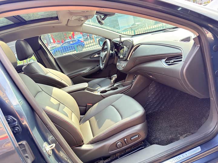 Фото 10 - Chevrolet Malibu XL