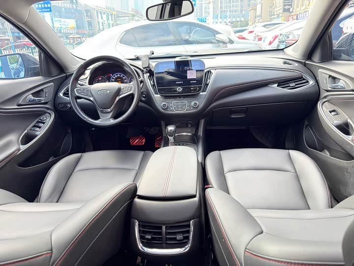 Фото 11 - Chevrolet Malibu XL