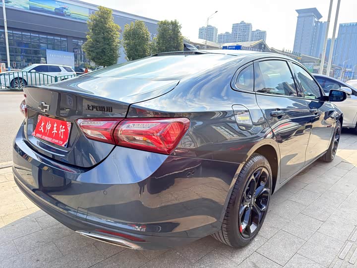 Фото 4 - Chevrolet Malibu XL