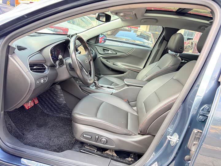 Фото 8 - Chevrolet Malibu XL