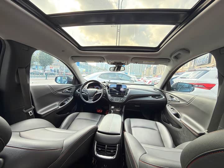 Фото 9 - Chevrolet Malibu XL