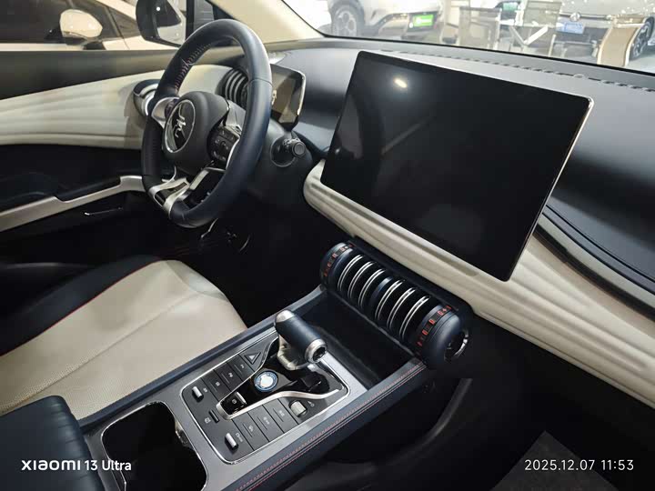 Фото 13 - BYD Yuan Plus