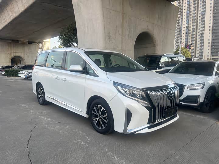 Фото 3 - GAC Trumpchi M8