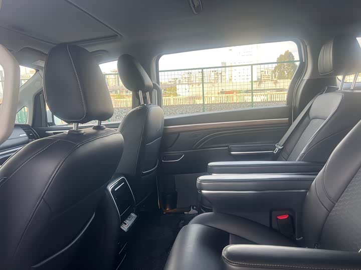 Фото 5 - GAC Trumpchi M8