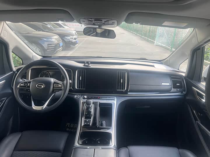 Фото 7 - GAC Trumpchi M8