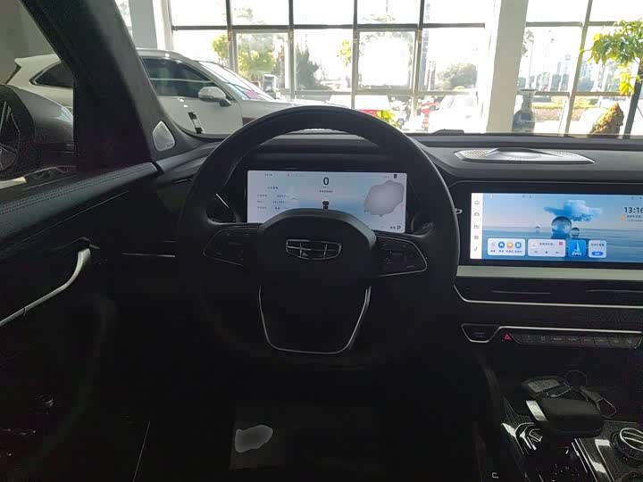 Фото 11 - Geely Monjaro