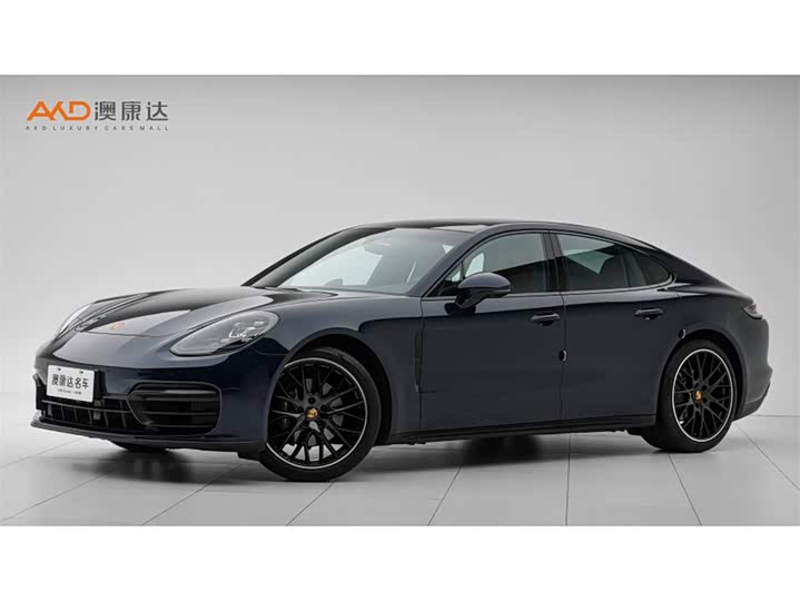 Фото 1 - Porsche Panamera