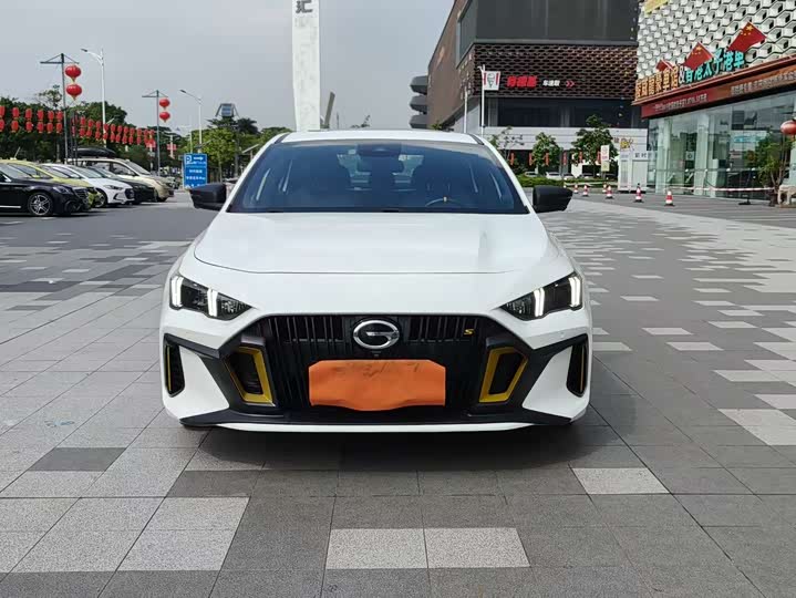 Фото 2 - GAC Trumpchi Empow R