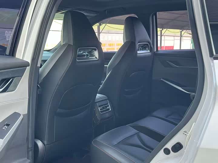 Фото 9 - Changan CS75 Plus