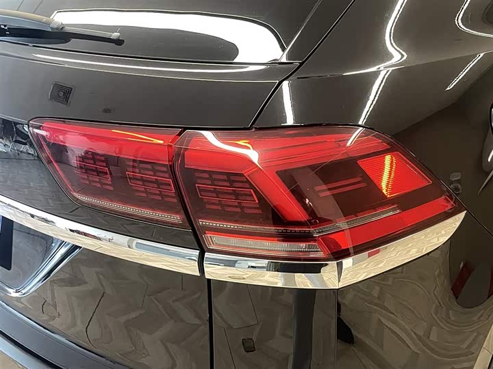 Фото 10 - Volkswagen Teramont X