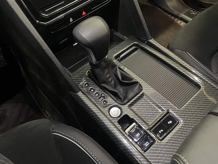 Фото 19 - Volkswagen Teramont X