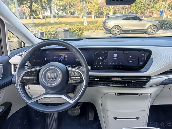 Фото 10 - Buick GL8 Century