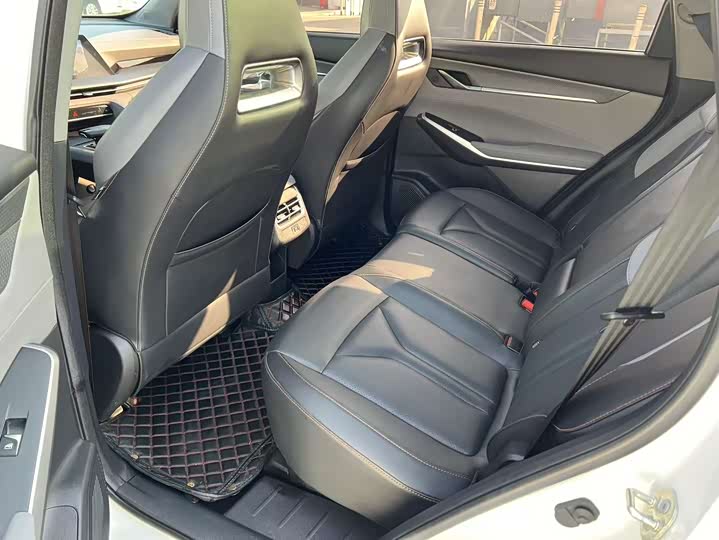 Фото 12 - Changan CS75 Plus