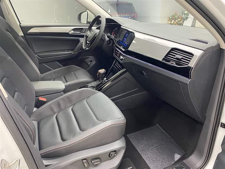 Фото 11 - Volkswagen Tayron