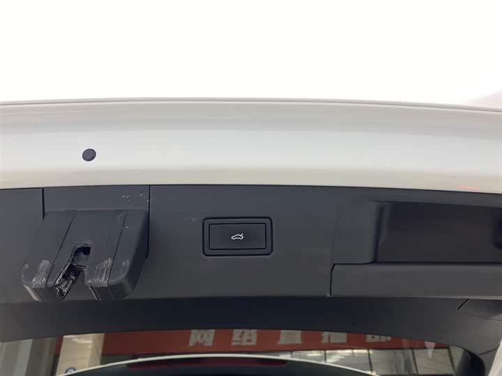 Фото 15 - Volkswagen Tayron