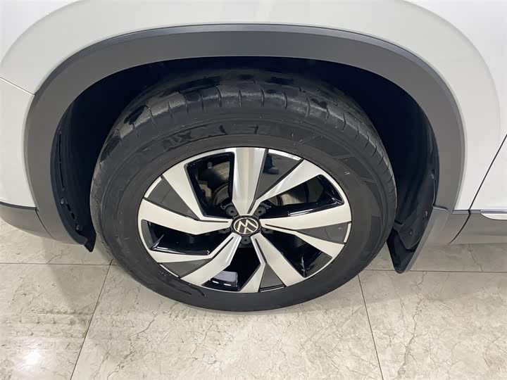 Фото 21 - Volkswagen Tayron