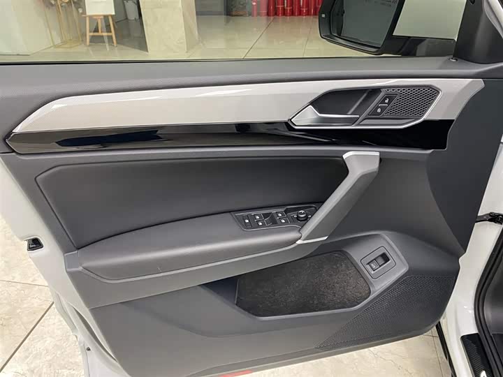 Фото 8 - Volkswagen Tayron