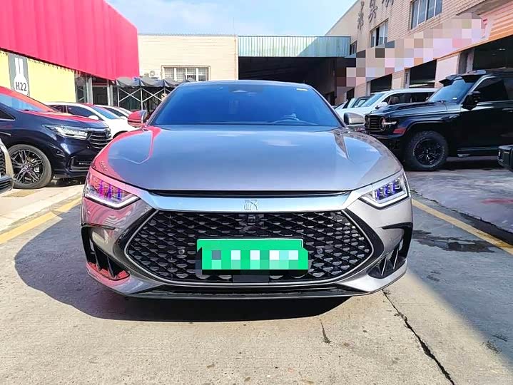 Фото 2 - BYD Han