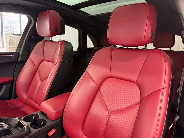 Фото 11 - Porsche Macan