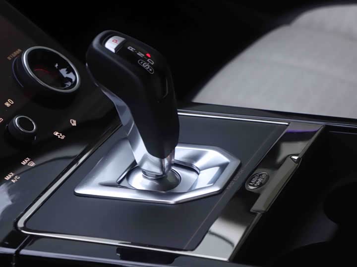 Фото 9 - Land Rover Range Rover Evoque L