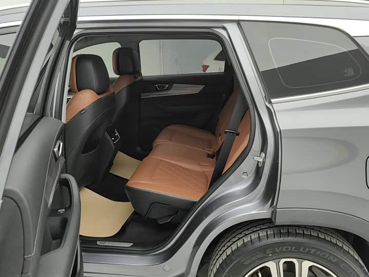 Фото 11 - Chery Tiggo 8