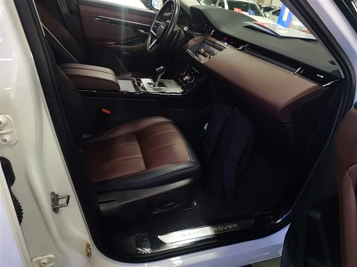 Фото 25 - Land Rover Range Rover Evoque L