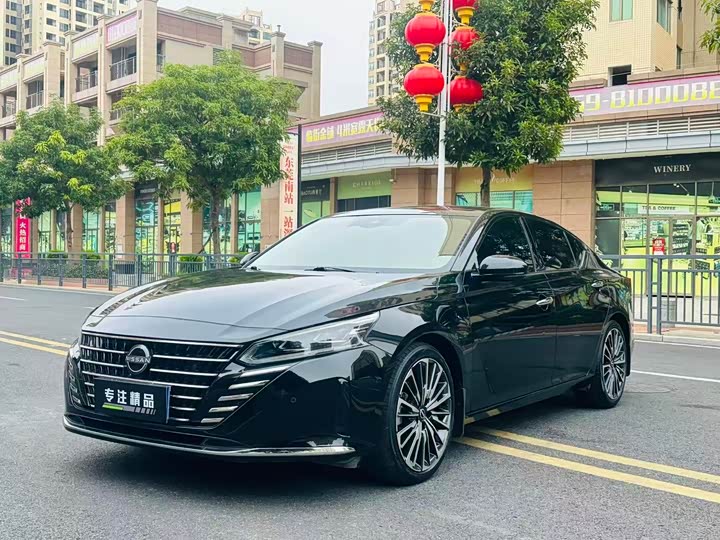 Фото 1 - Nissan Teana