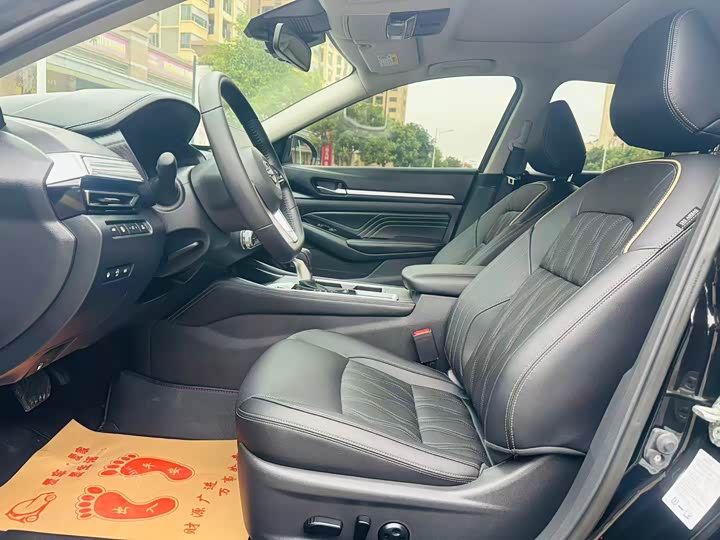 Фото 4 - Nissan Teana