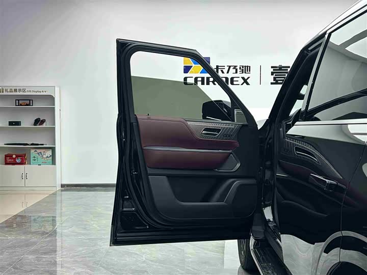 Фото 5 - Infiniti QX80