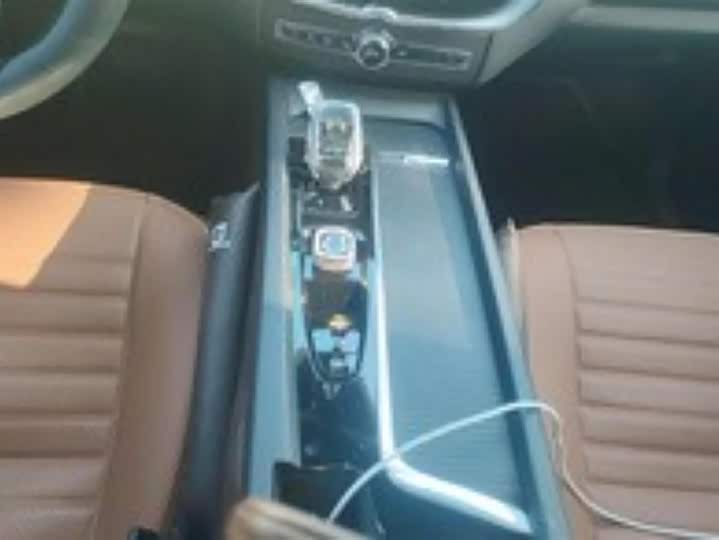 Фото 16 - Volvo XC60