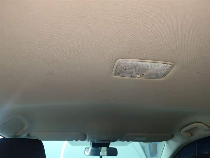 Фото 18 - Toyota Corolla