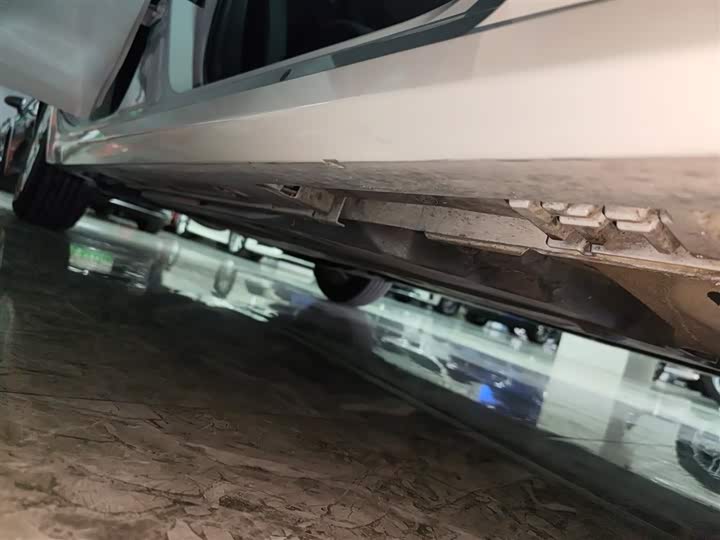 Фото 21 - Toyota Corolla