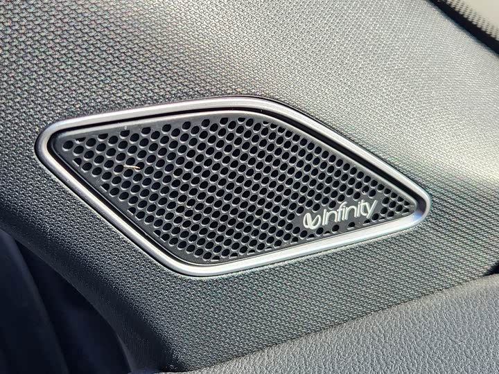 Фото 18 - Geely Preface