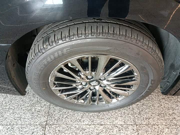 Фото 26 - Toyota Vellfire