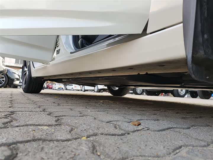 Фото 21 - Nissan Sylphy