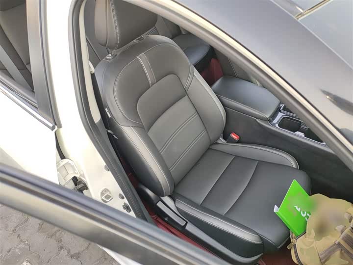 Фото 25 - Nissan Sylphy