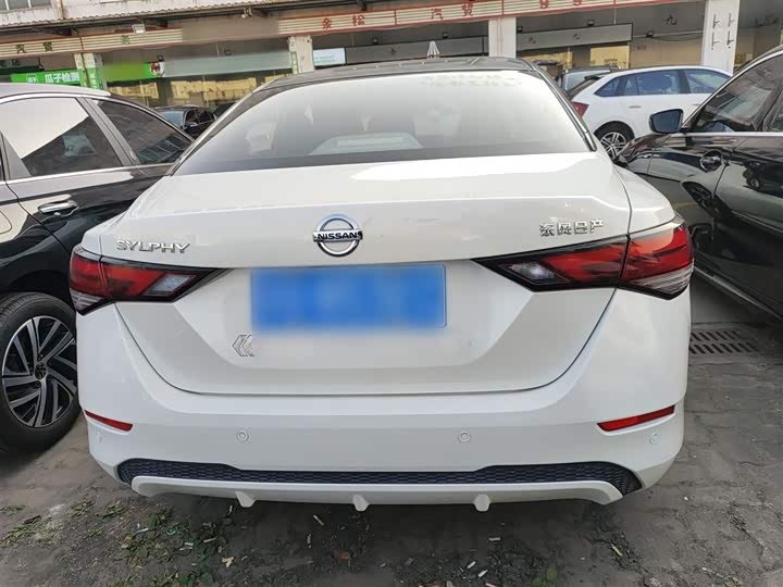 Фото 6 - Nissan Sylphy