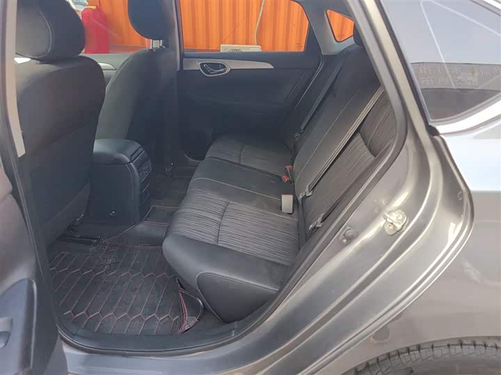 Фото 17 - Nissan Sylphy