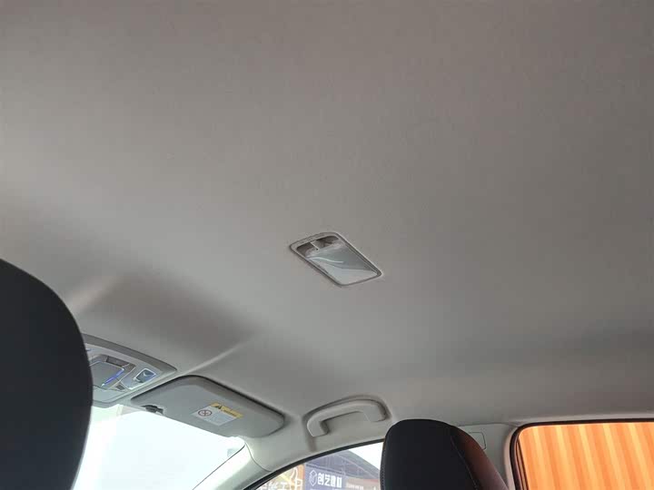 Фото 18 - Nissan Sylphy