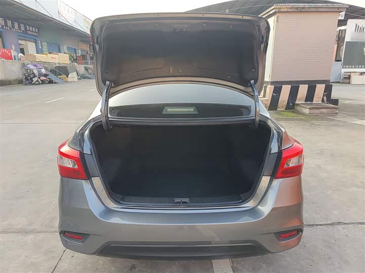 Фото 19 - Nissan Sylphy