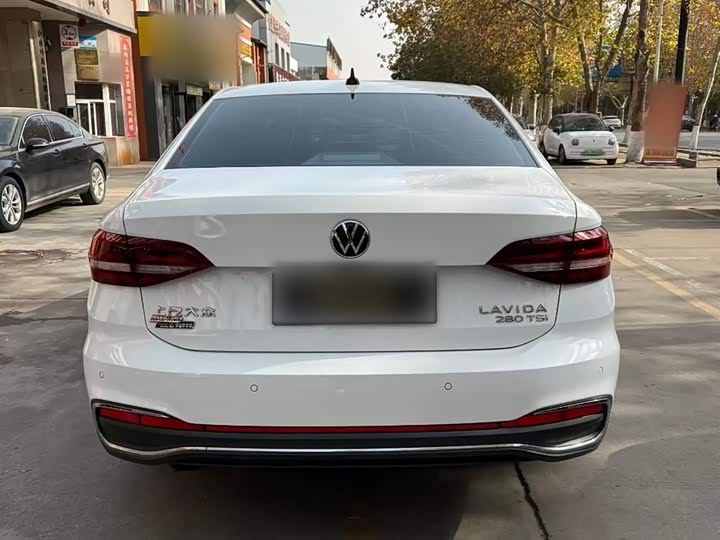 Фото 6 - Volkswagen Lavida